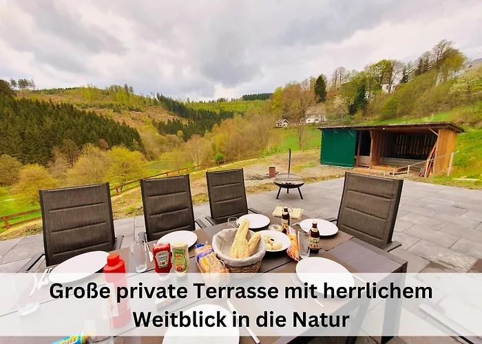 Grimme - 350m2, 18 Betten - Mit Indoorspielplatz, Pool, Grosser Terrasse, Grill, Sauna, Kicker, Dart, Uvm - Ideal Fuer Familien Semesterbostad Schmallenberg